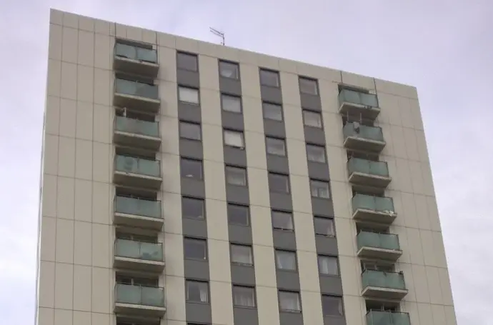 Longford Court, Barnet